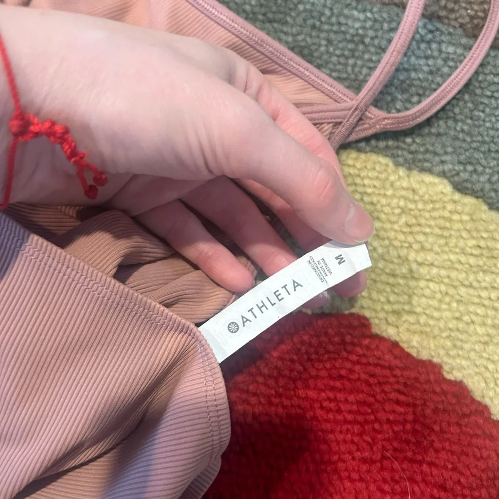 Athleta Powervita Ribbed Twist Back Tank Top Cropped Spaghetti Straps Pink M